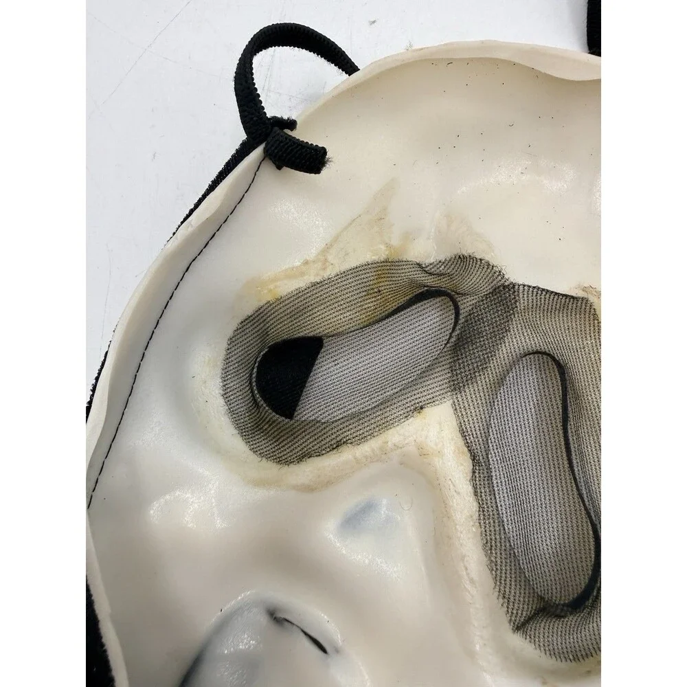 Vintage Easter Unlimited Rubber Face Scream Horror Movie Halloween Mask